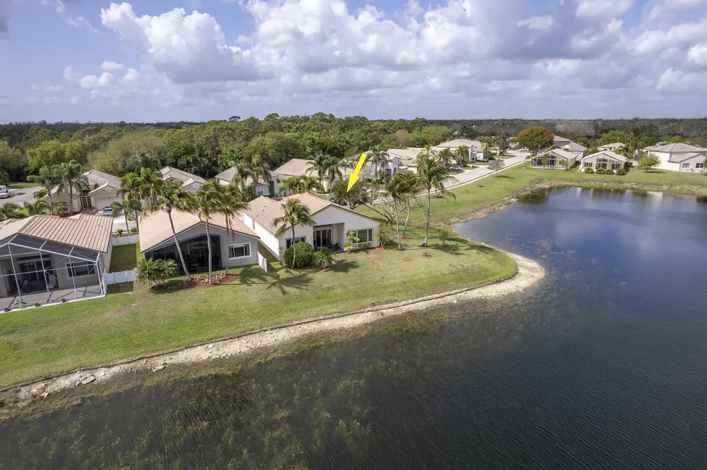 4552 N San Andros West Palm Beach FL 33411