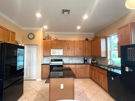 4552 N San Andros West Palm Beach FL 33411
