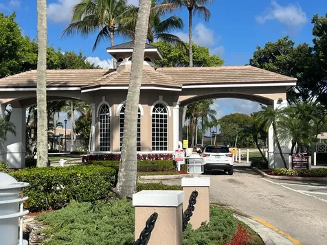 4552 N San Andros West Palm Beach FL 33411