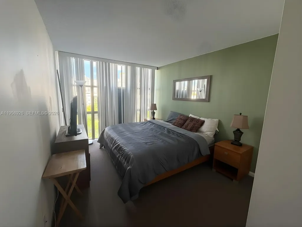 17021 N Bay Road Sunny Isles Beach FL 33160