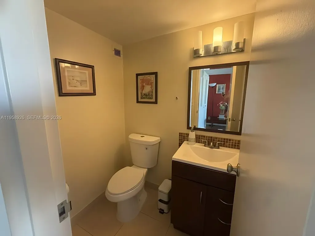 17021 N Bay Road Sunny Isles Beach FL 33160