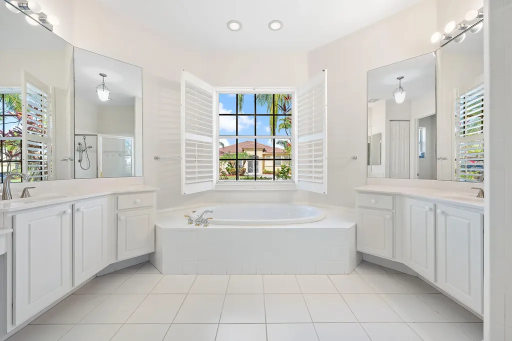 9531 Lantern Bay Circle West Palm Beach FL 33411