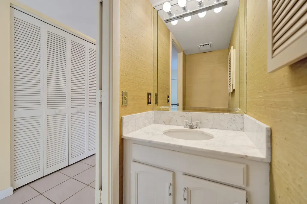 3200 Port Royale Drive N Fort Lauderdale FL 33308