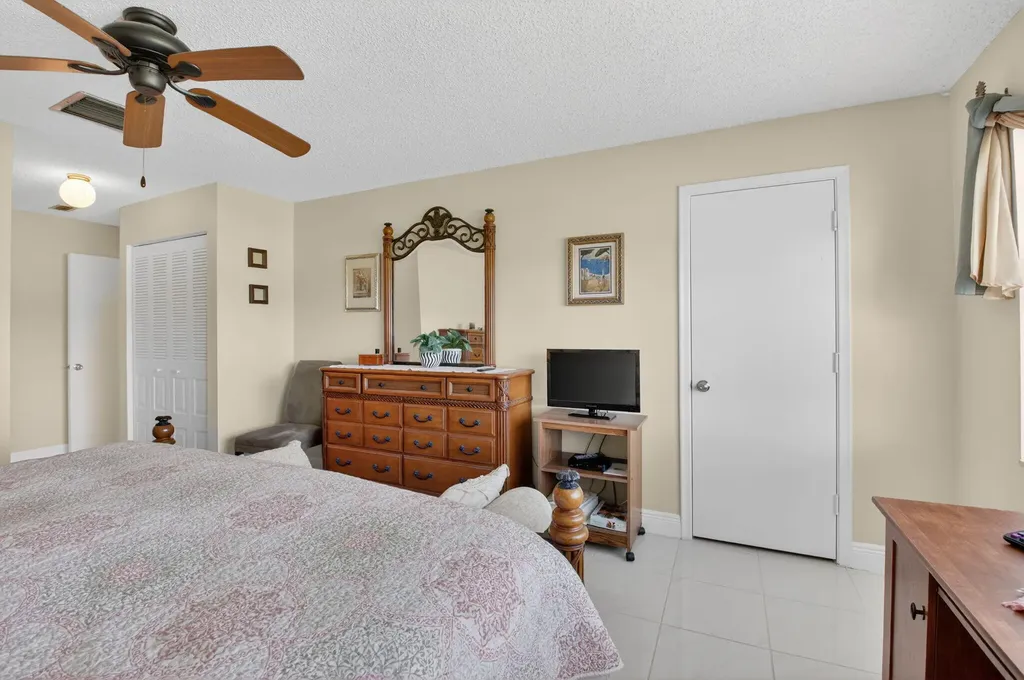 21656 Juego Circle Boca Raton FL 33433