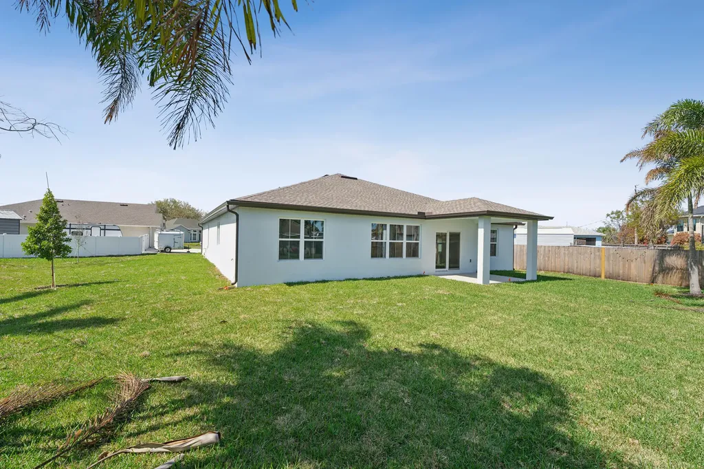 434 SW Narco Court Port St Lucie FL 34953