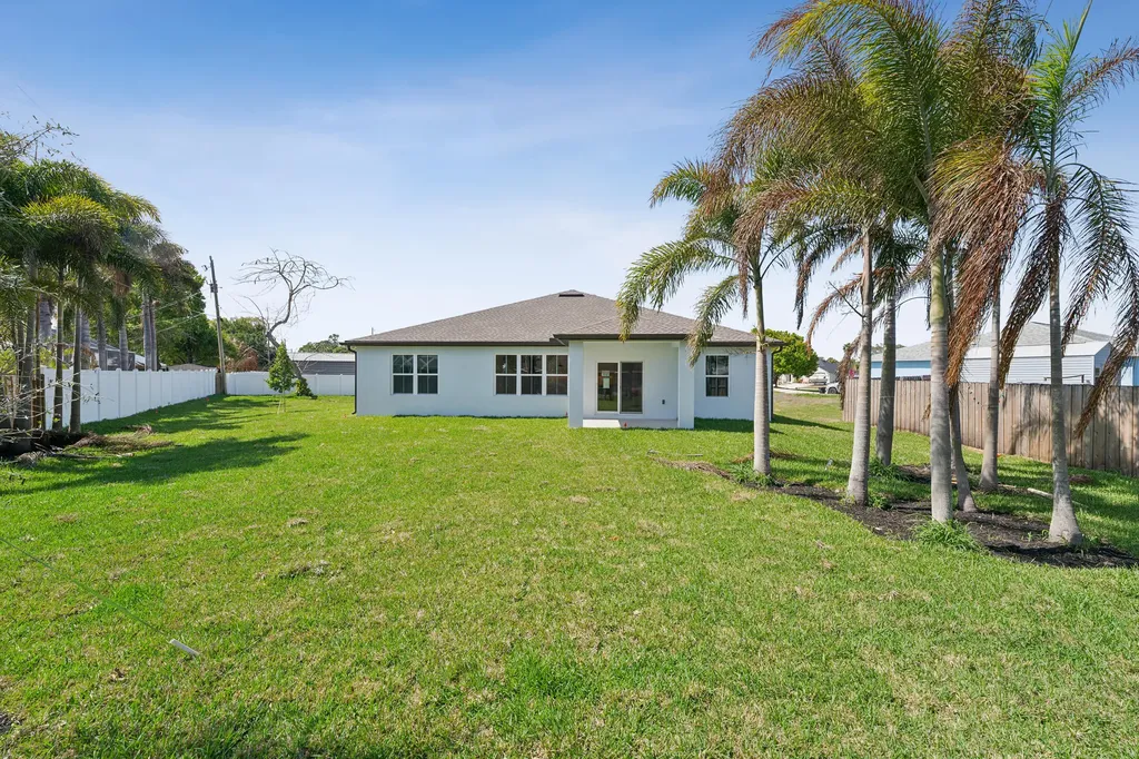434 SW Narco Court Port St Lucie FL 34953