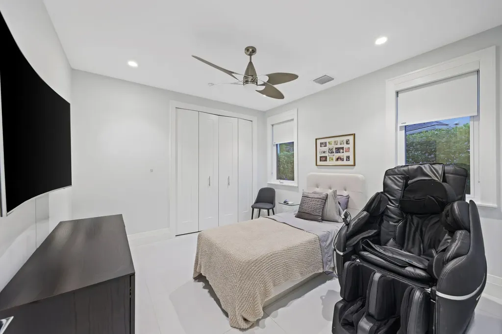 10110 Sweet Bay Street Plantation FL 33324