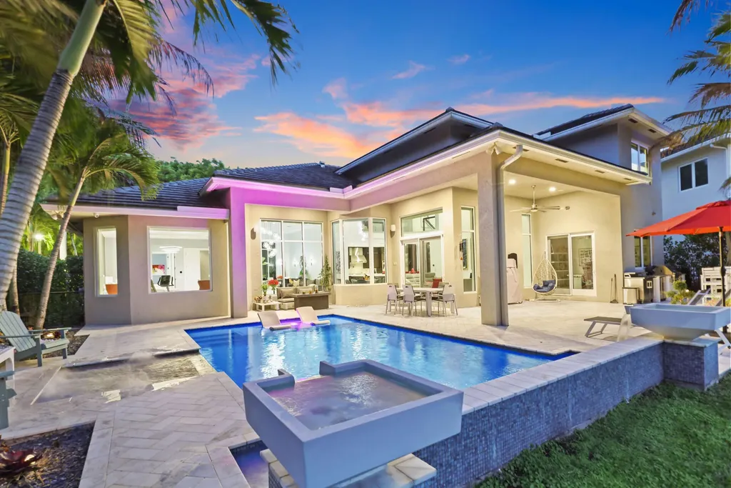 10110 Sweet Bay Street Plantation FL 33324