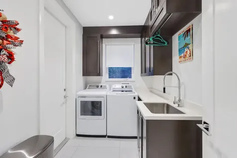10110 Sweet Bay Street Plantation FL 33324