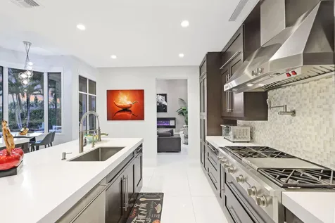 10110 Sweet Bay Street Plantation FL 33324