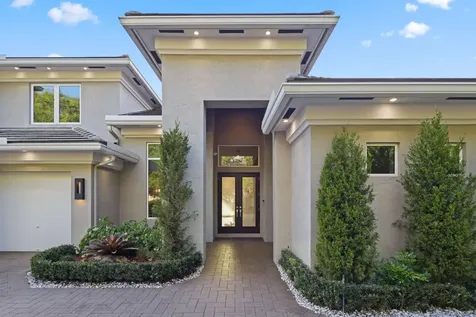 10110 Sweet Bay Street Plantation FL 33324