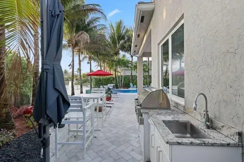 10110 Sweet Bay Street Plantation FL 33324