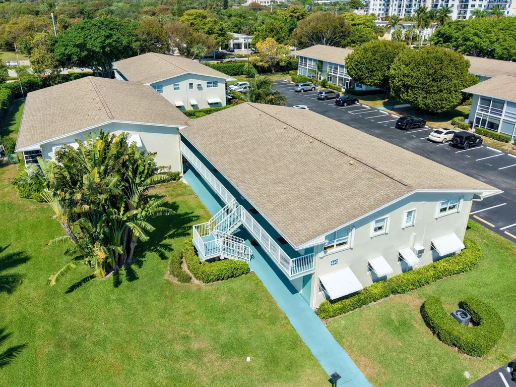 480 Horizons W Boynton Beach FL 33435