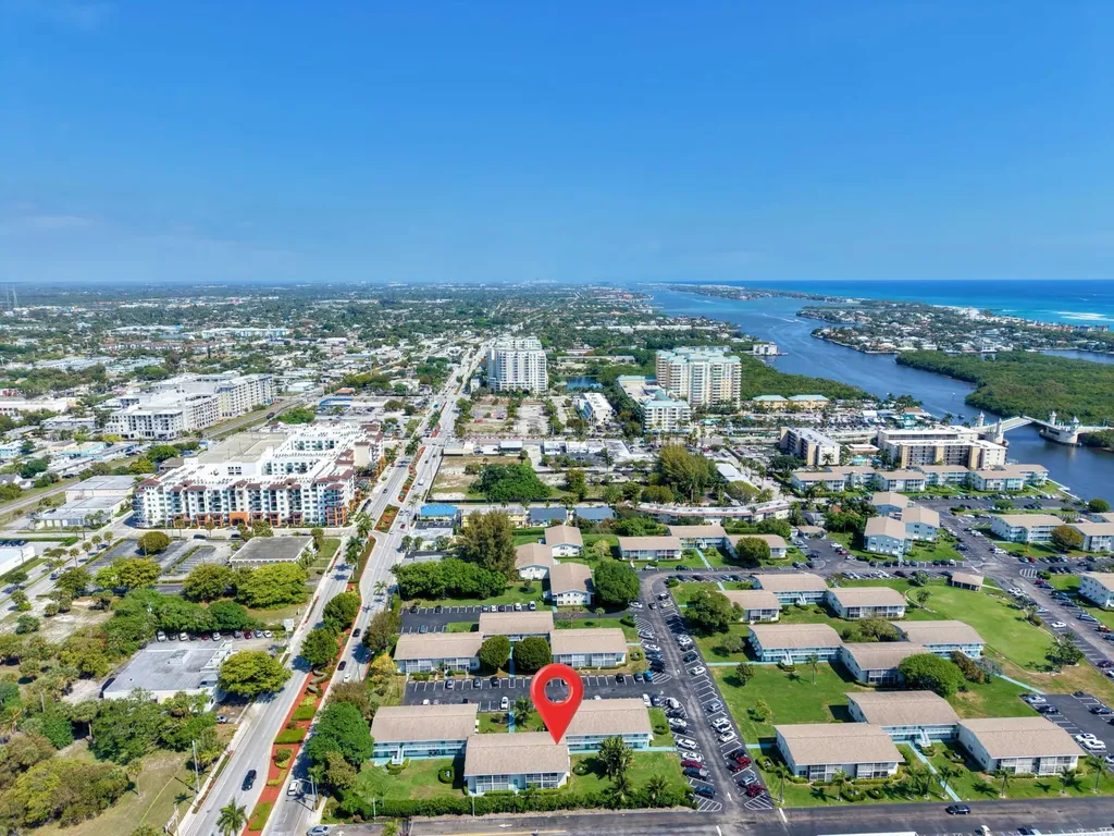 480 Horizons W Boynton Beach FL 33435