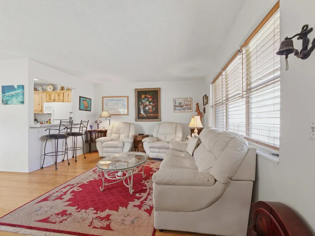 480 Horizons W Boynton Beach FL 33435