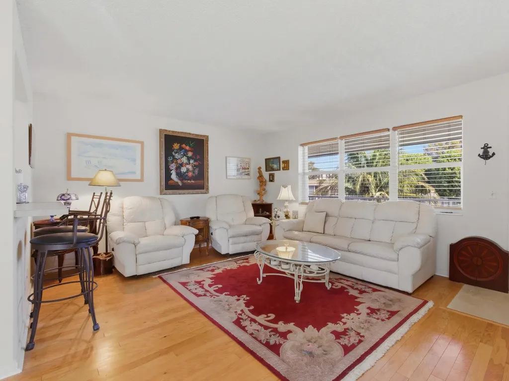 480 Horizons W Boynton Beach FL 33435