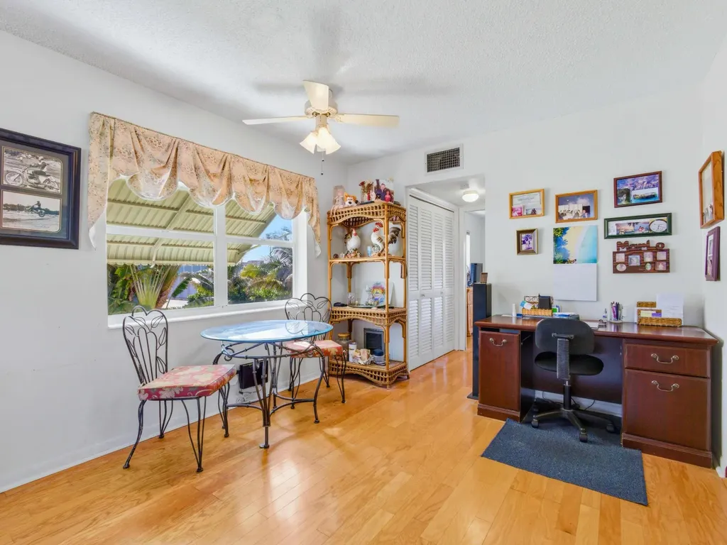 480 Horizons W Boynton Beach FL 33435