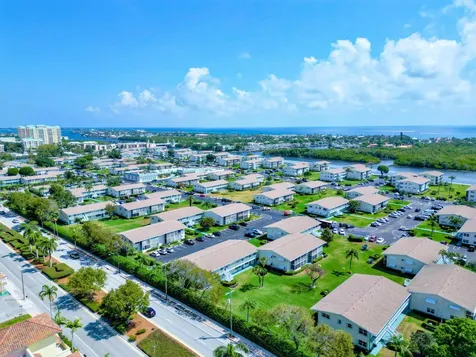 480 Horizons W Boynton Beach FL 33435