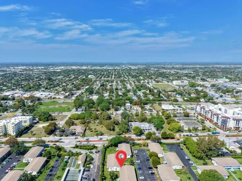 480 Horizons W Boynton Beach FL 33435