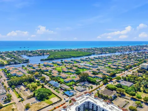 480 Horizons W Boynton Beach FL 33435
