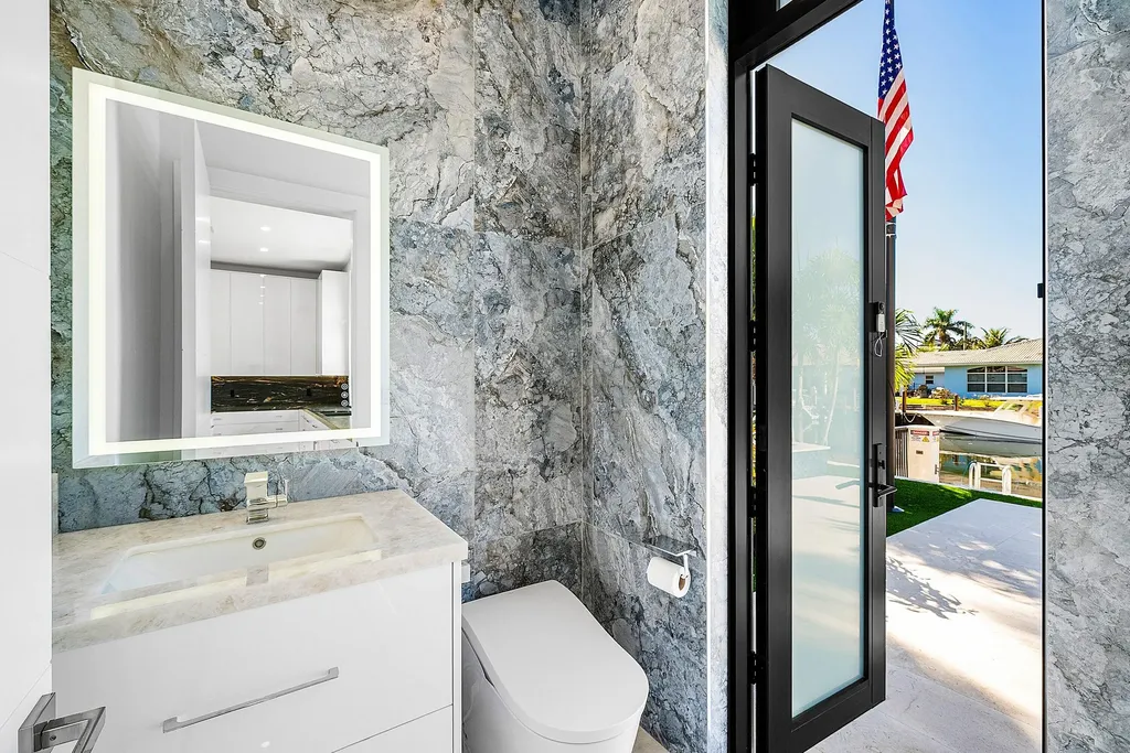 2650 NE 48th Court Lighthouse Point FL 33064