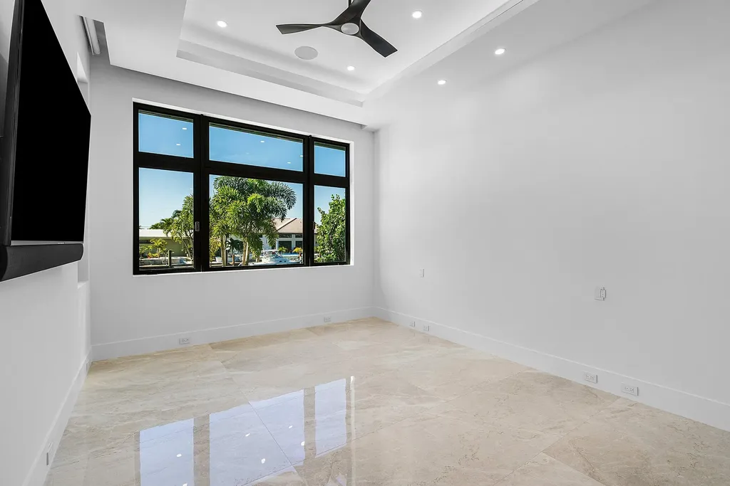 2650 NE 48th Court Lighthouse Point FL 33064