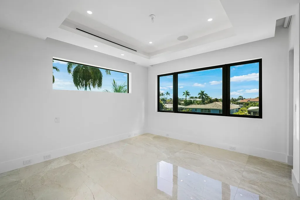 2650 NE 48th Court Lighthouse Point FL 33064