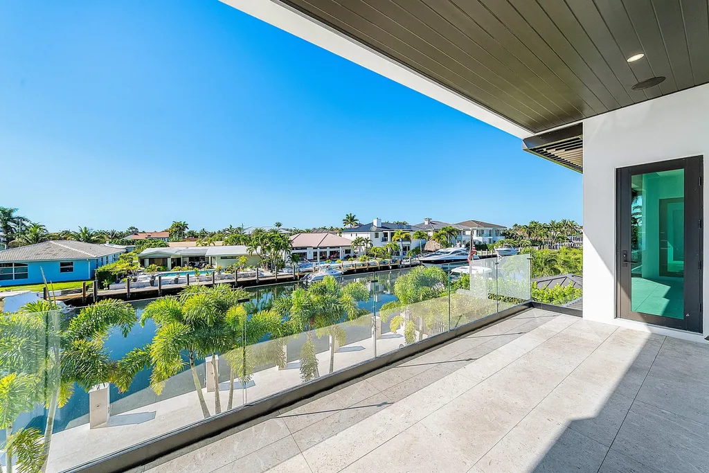 2650 NE 48th Court Lighthouse Point FL 33064