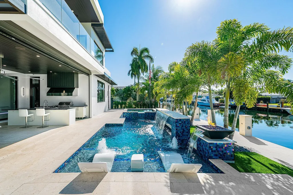 2650 NE 48th Court Lighthouse Point FL 33064