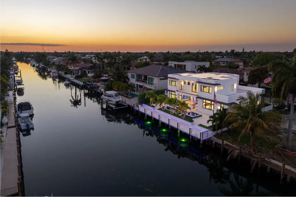2650 NE 48th Court Lighthouse Point FL 33064