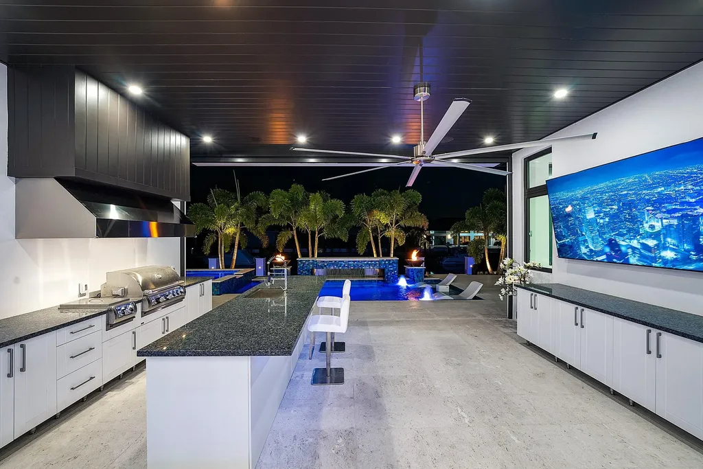2650 NE 48th Court Lighthouse Point FL 33064