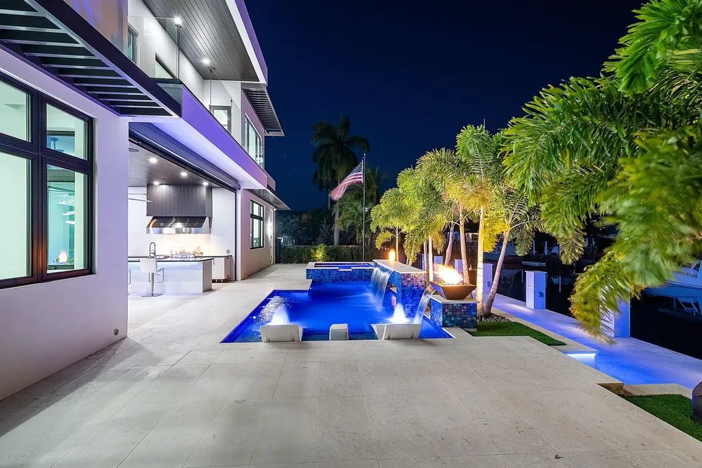 2650 NE 48th Court Lighthouse Point FL 33064