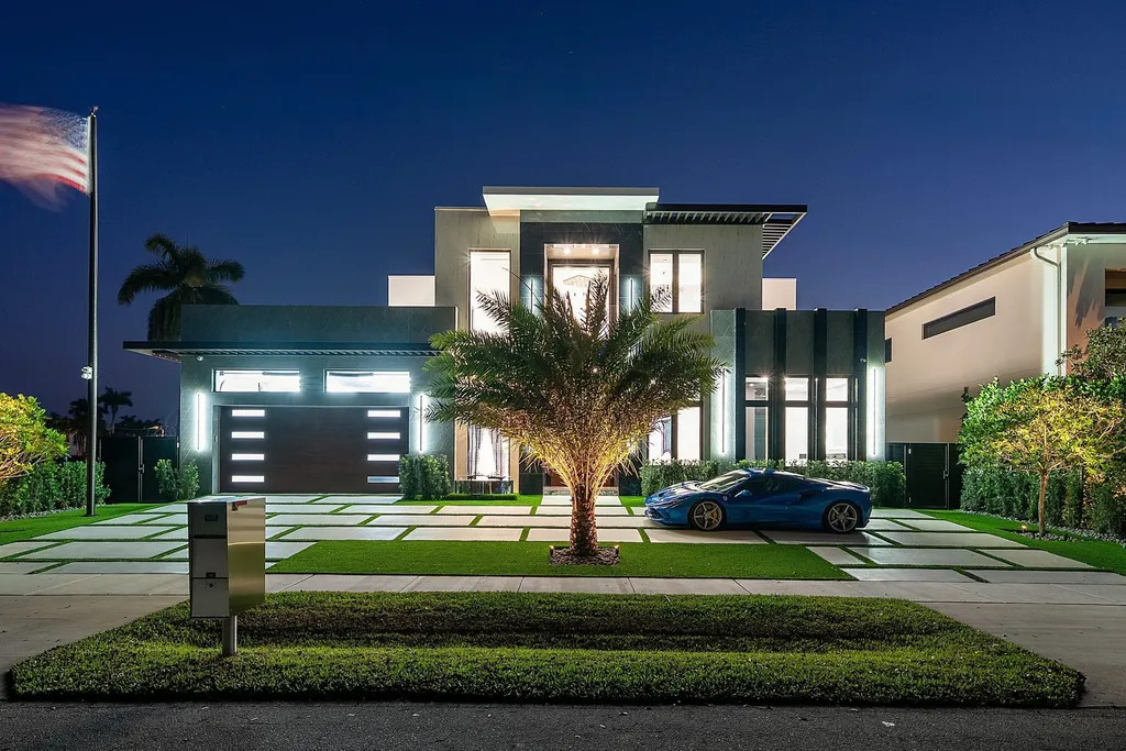 2650 NE 48th Court Lighthouse Point FL 33064