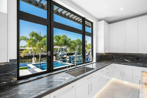 2650 NE 48th Court Lighthouse Point FL 33064