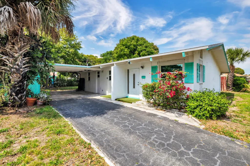 413 Ontario Place West Palm Beach FL 33409