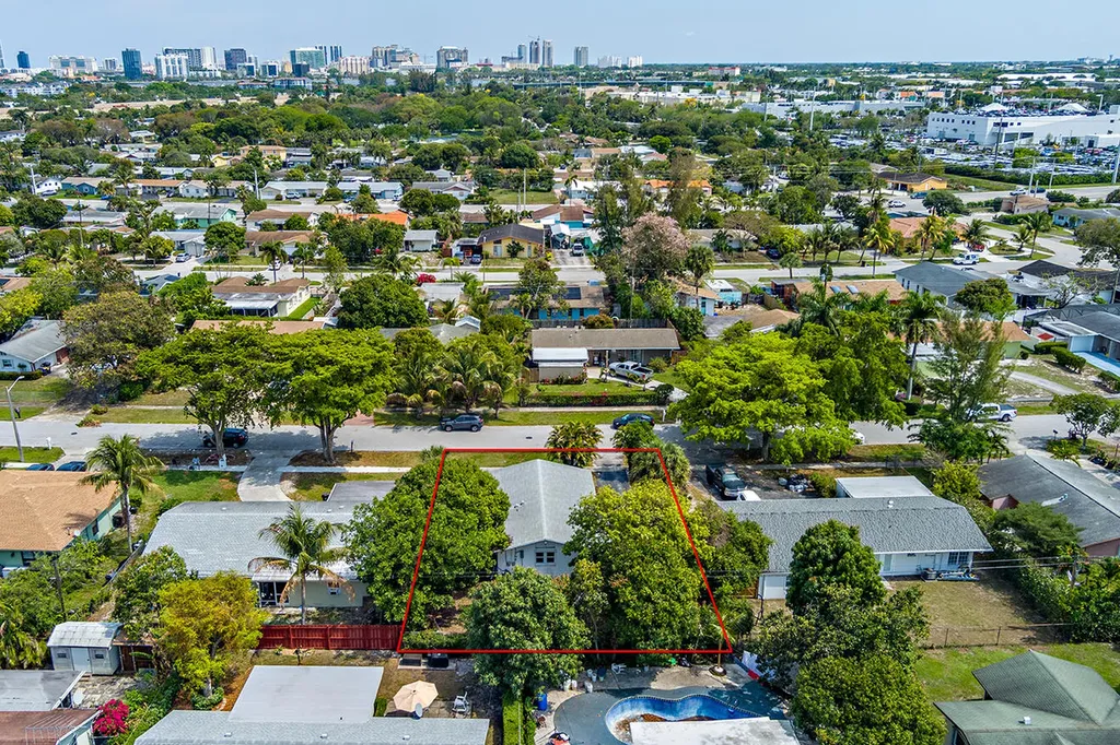413 Ontario Place West Palm Beach FL 33409