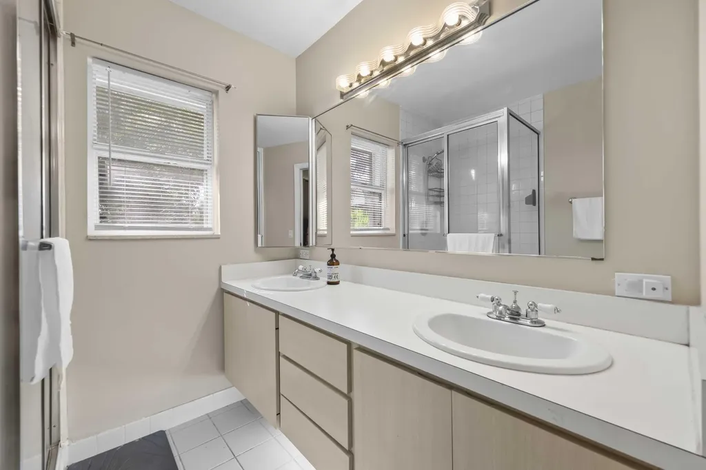 31 Clinton Court Royal Palm Beach FL 33411