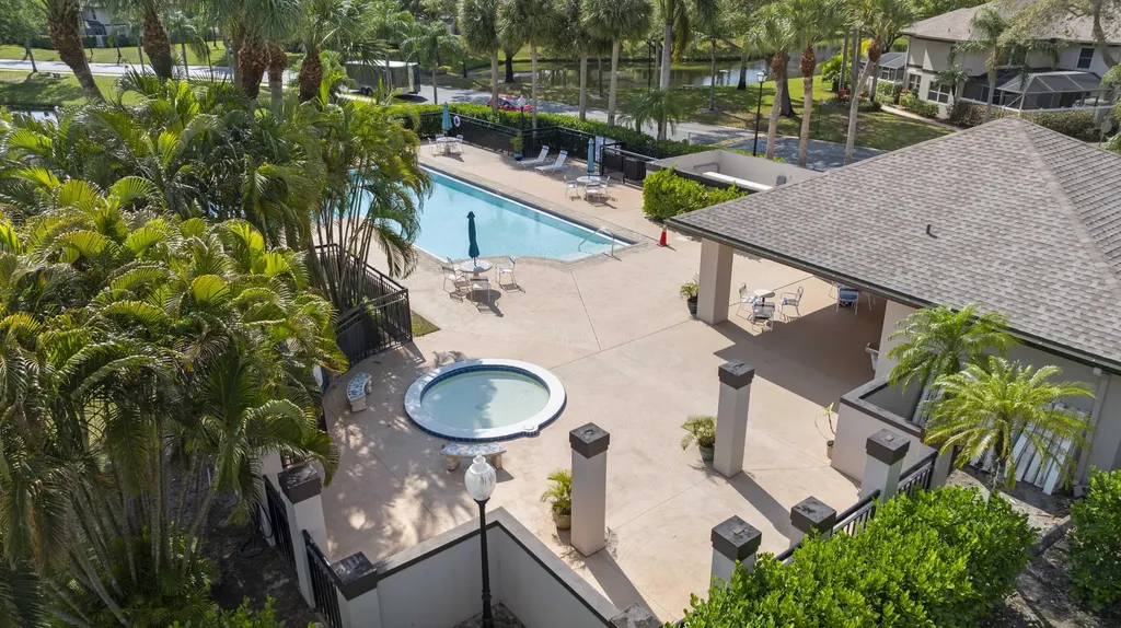 31 Clinton Court Royal Palm Beach FL 33411