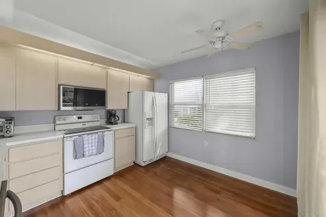 31 Clinton Court Royal Palm Beach FL 33411