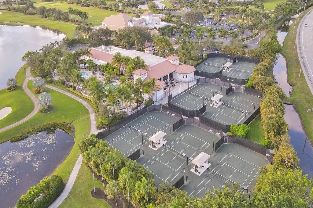 7207 Le Chalet Boulevard Boynton Beach FL 33472