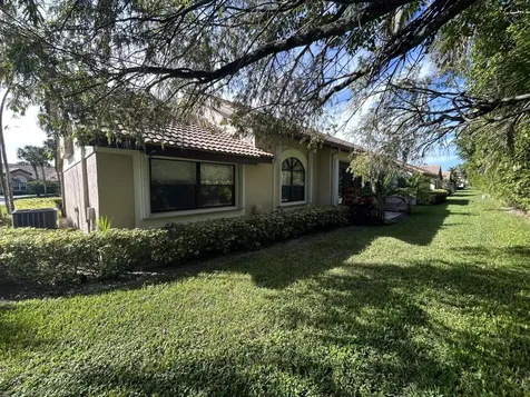 7207 Le Chalet Boulevard Boynton Beach FL 33472