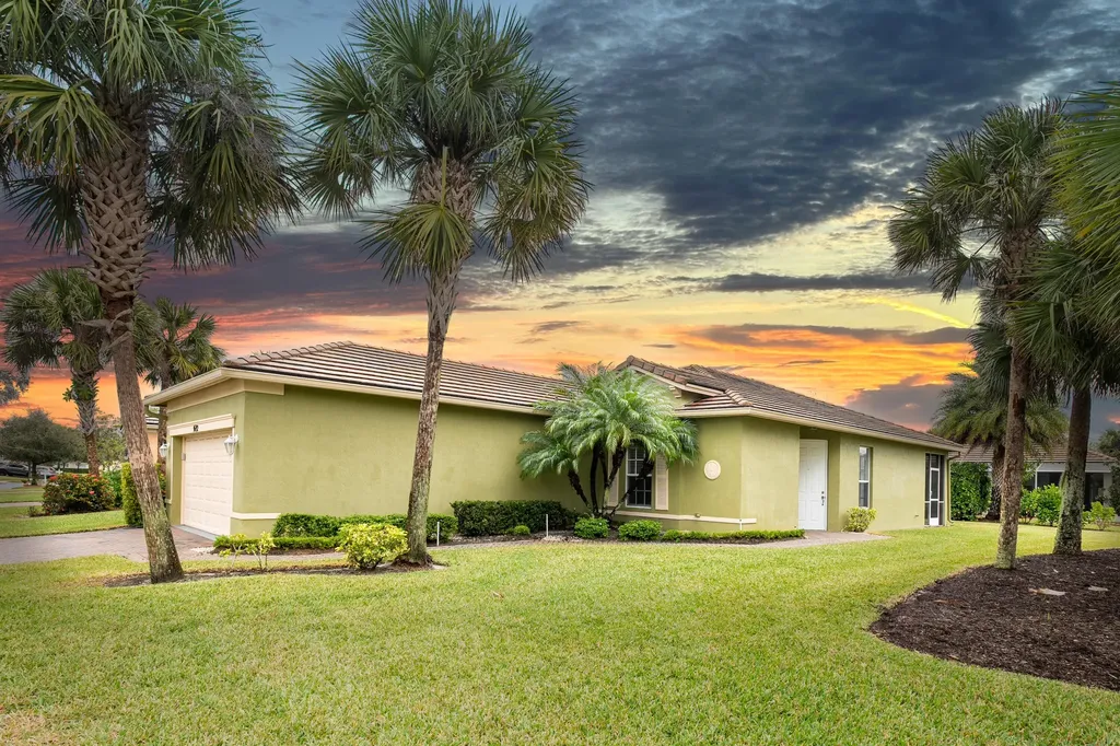 9692 SW Lindale Trace Boulevard Port St Lucie FL 34987