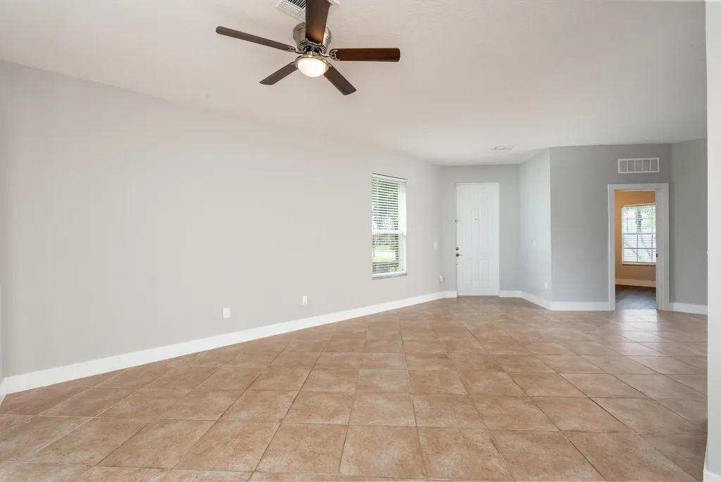 9692 SW Lindale Trace Boulevard Port St Lucie FL 34987