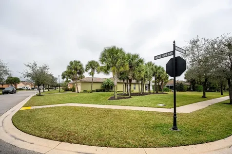 9692 SW Lindale Trace Boulevard Port St Lucie FL 34987