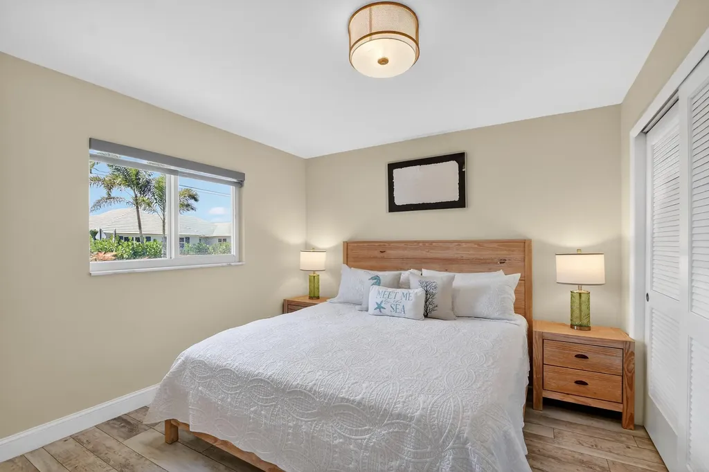 8416 Pine Tree Lane West Palm Beach FL 33406