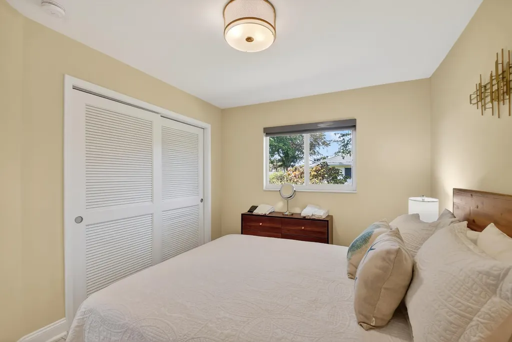 8416 Pine Tree Lane West Palm Beach FL 33406