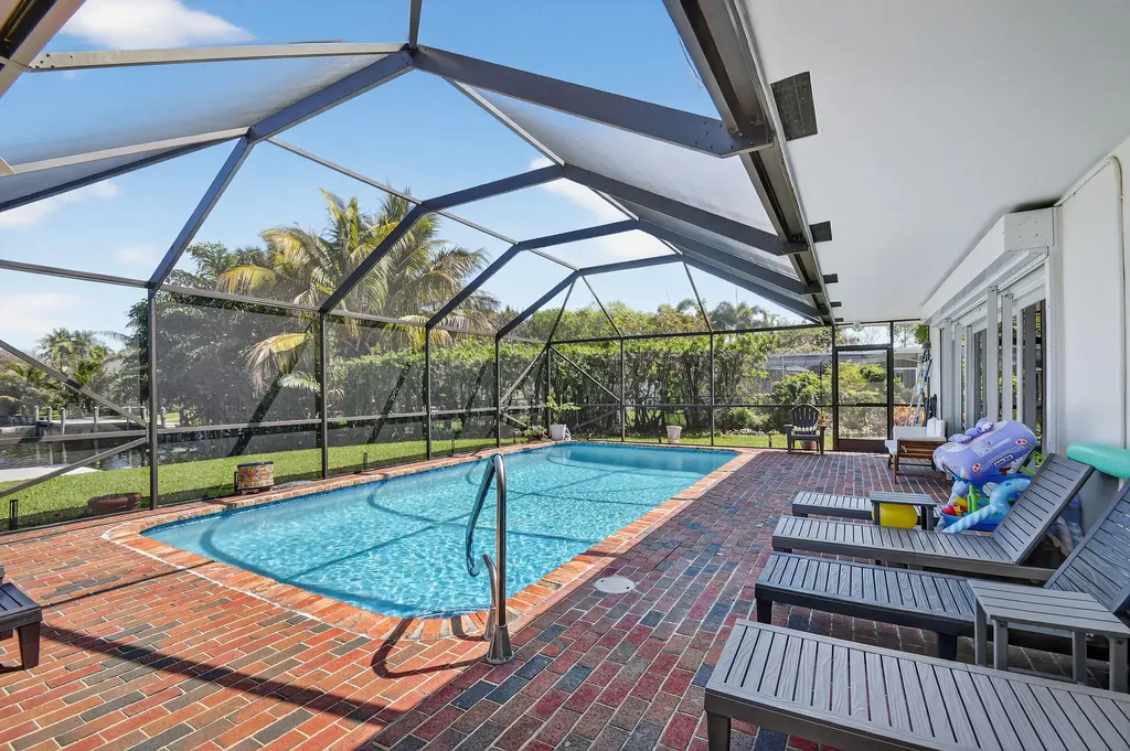 8416 Pine Tree Lane West Palm Beach FL 33406