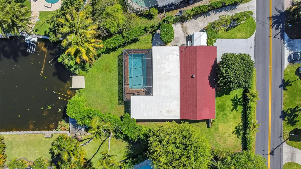 8416 Pine Tree Lane West Palm Beach FL 33406