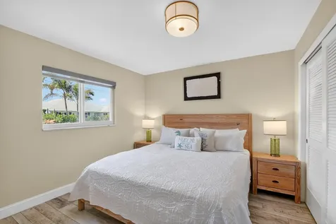 8416 Pine Tree Lane West Palm Beach FL 33406
