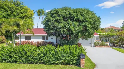 8416 Pine Tree Lane West Palm Beach FL 33406